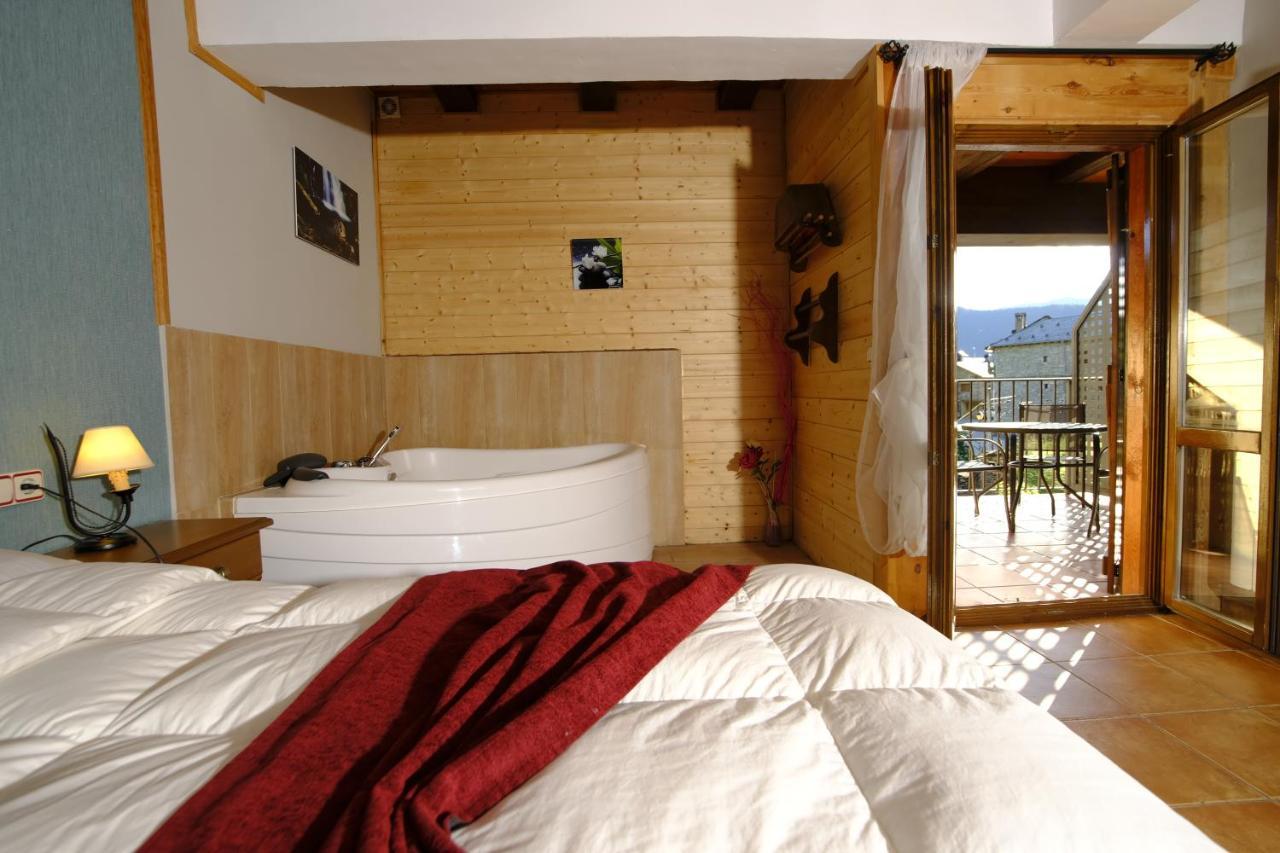 Balcon Del Pirineo Rural Ordesa Hotel Buesa Bagian luar foto